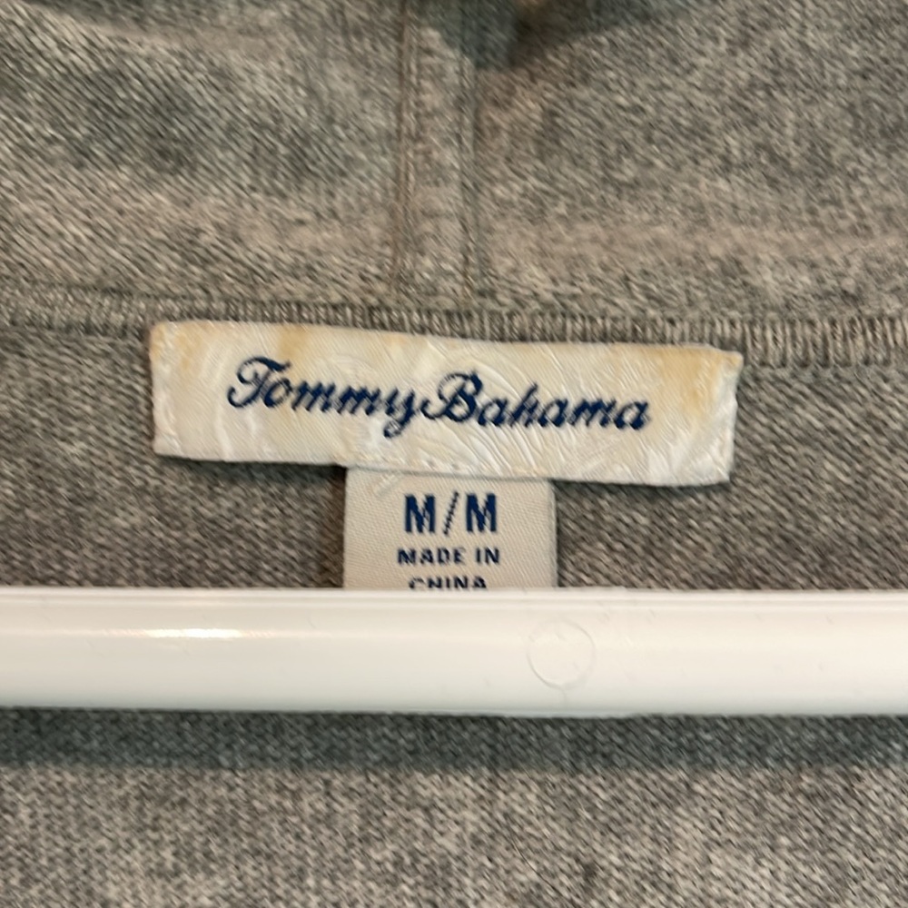 Tommy Bahama lightweight wool three-quarter sleeve V-neck sweater size medium - Picture 3 of 5